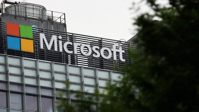 US judge temporarily blocks Microsoft acquisition of Activision
