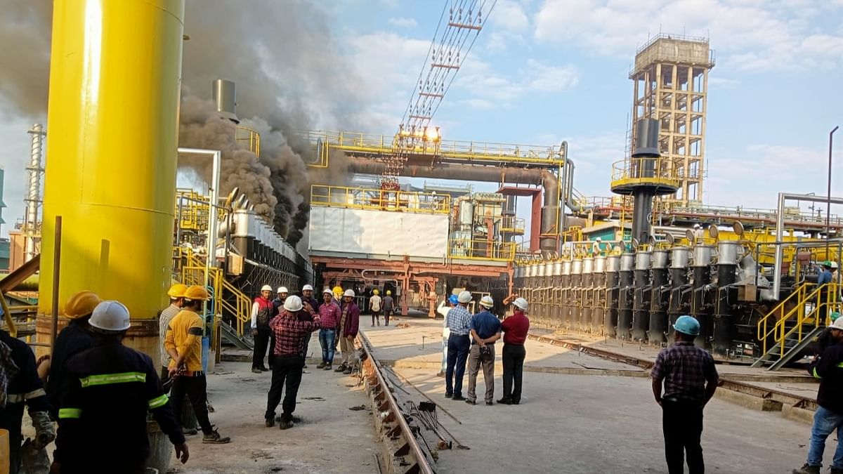 Govt likely to invite financial bids for privatising NMDC Steel after commissioning blast furnace this month