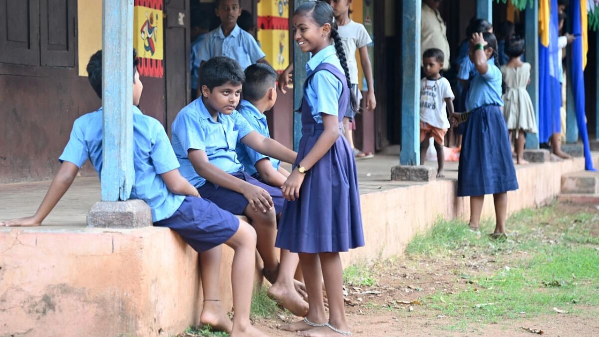 K'taka: Education department’s apathy forces kids to wear poor quality uniforms