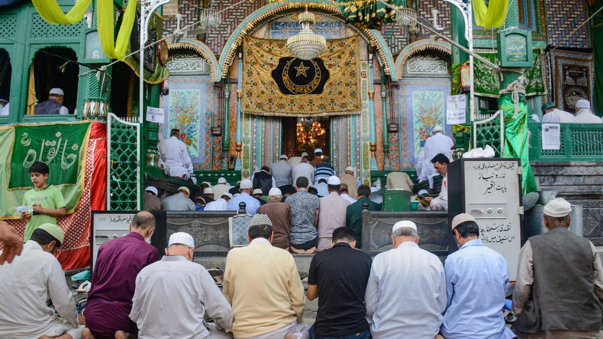 Authorities disallow Eid prayers at Eidgah Srinagar, again