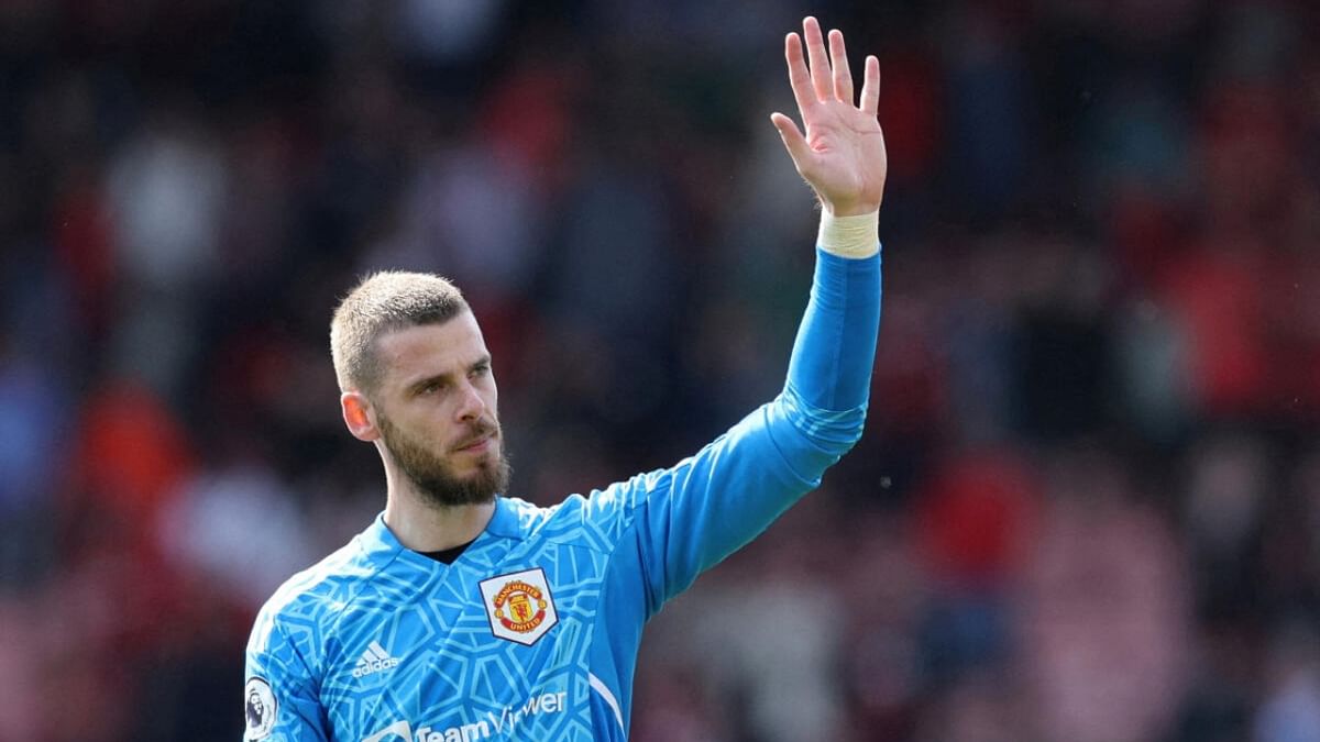David de Gea leaves Manchester United after contract expires