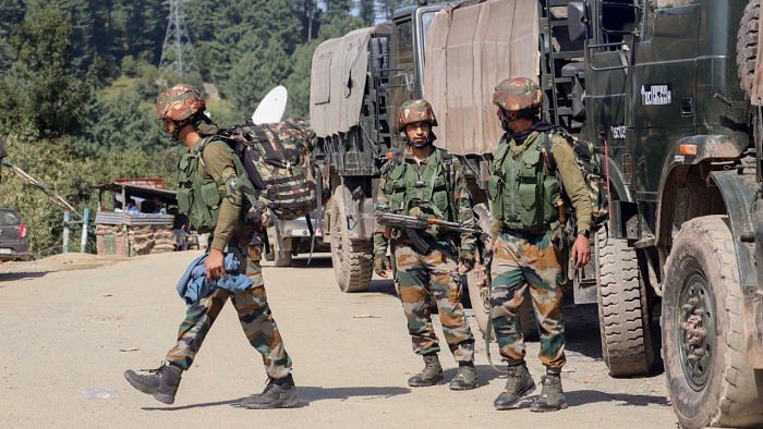 Jammu-Kashmir cops nab 6 former JKLF terrorists