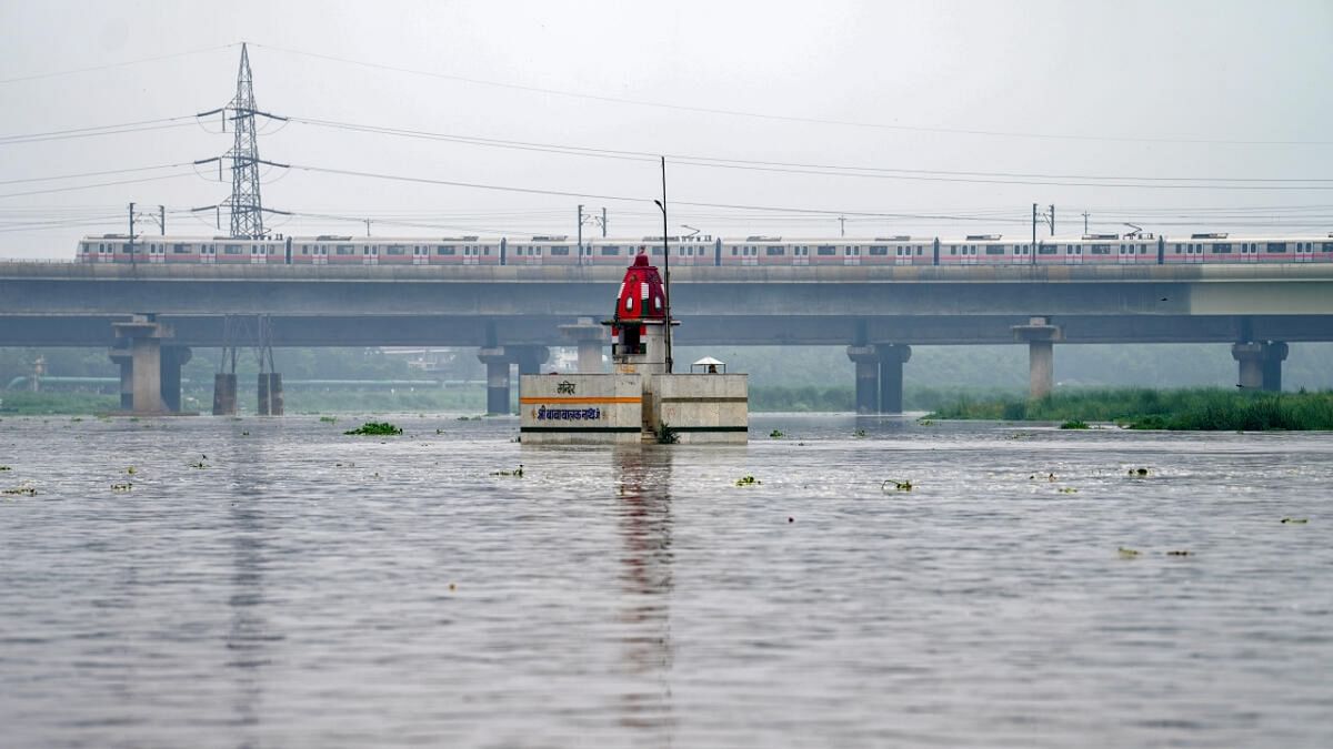 Waterlogging on tracks: Over 300 mail/express, 406 passenger trains cancelled from July 7-15