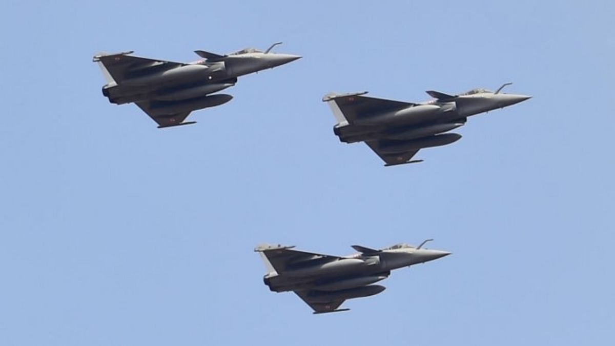 Centre gives initial nod to buy French Rafale jets, submarines