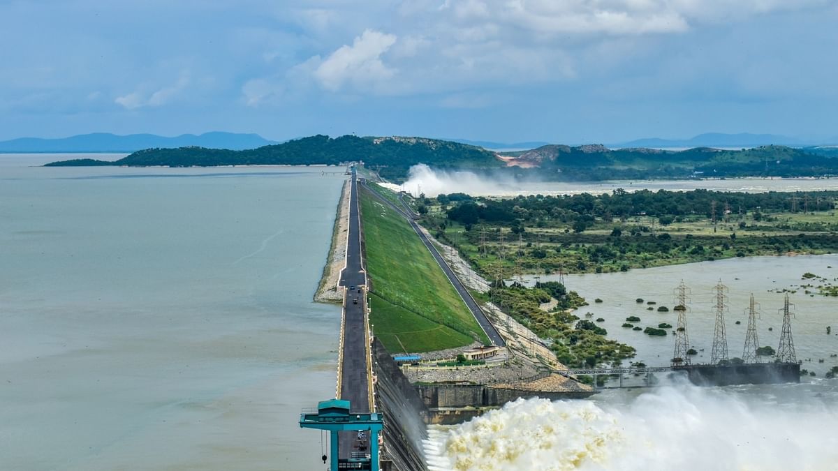 Hirakud dam authorities release season's first floodwater