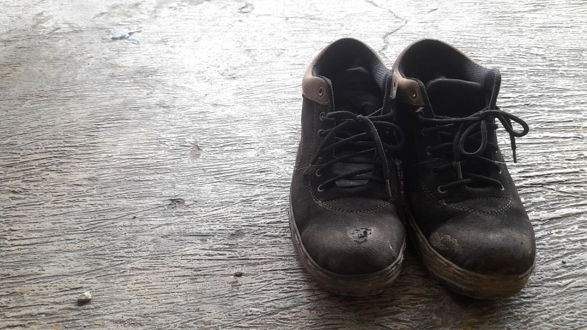 Youth thrashed, forced to pick up shoe with mouth in Madhya Pradesh