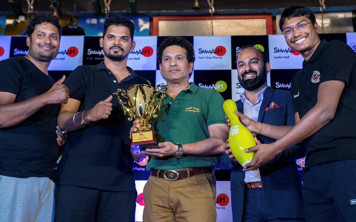 Cricket legend Sachin Tendulkar at the prize distribution ceremony of Pinstrike National Corporate Bowling Tournament, 2018 near Hyderabad on Thursday. PTI