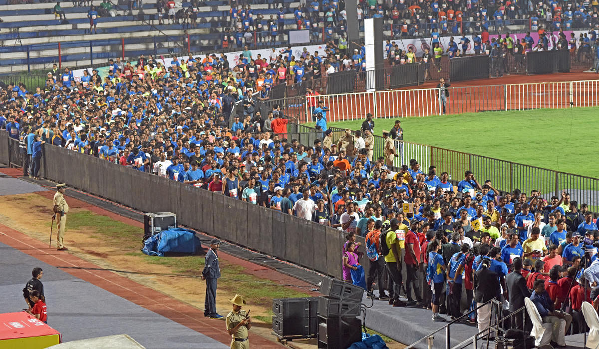 People participated in TCS world 10K Open run organised by Procam International Private Limited at Kanteerava Stadium in Bengaluru on Sunday. DH Photo