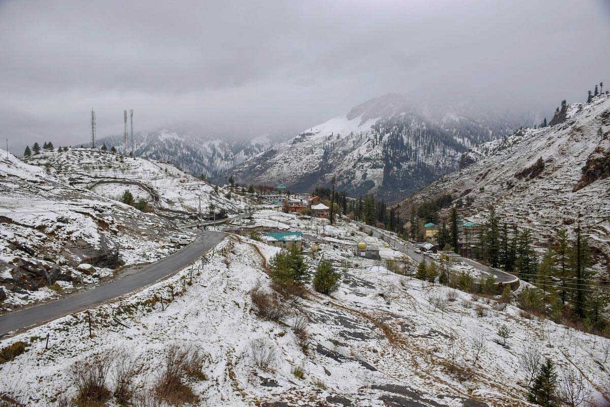 A view of the snow-covered hills after fresh snowfall near Manali, Saturday, Nov 3, 2018. (PTI Photo)