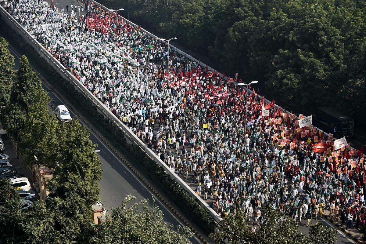 A bird-eye view of the Kisan Mukti March, in New Delhi, Friday, Nov. 30, 2018. Farmers from 24 states have joined the protest to press for their demands, including debt relief and remunerative prices for their produce. (PTI Photo/Ravi Choudhary)