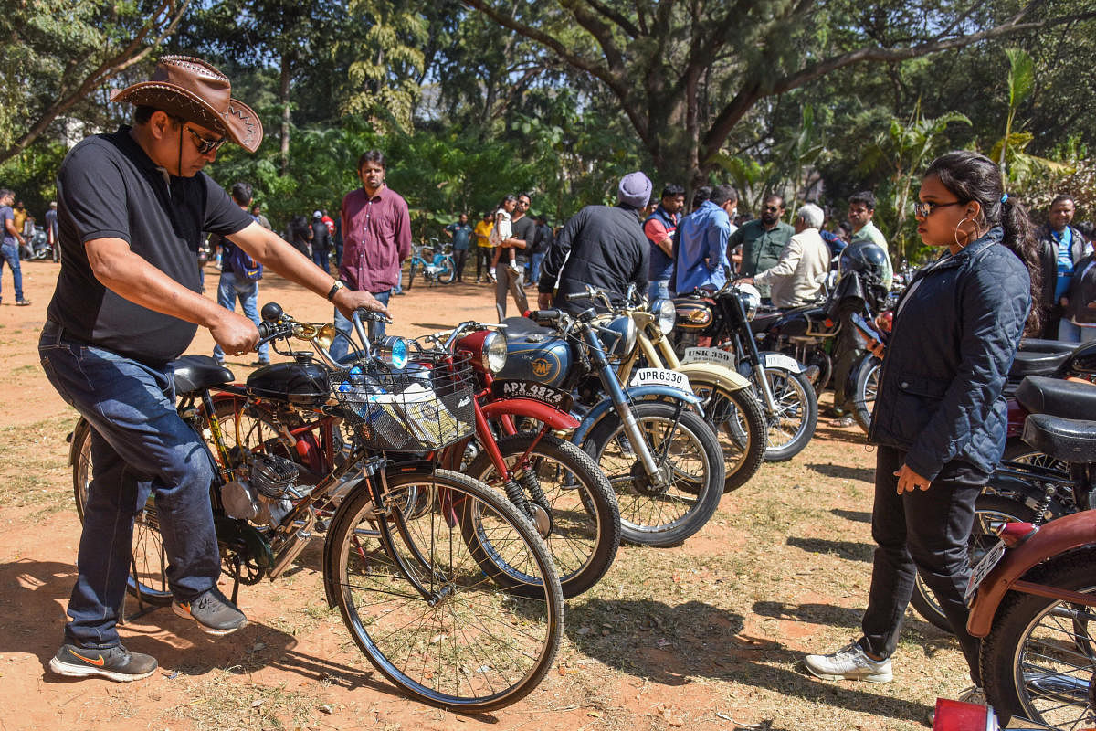 Vintage bikes and cycles exhibited at 6th Southern India Vintage and Classic Automobile meet organised by The Bangalore Vintage Group at The Jayamahal Palace in Bengaluru on Sunday. (DH Photo by S K Dinesh)