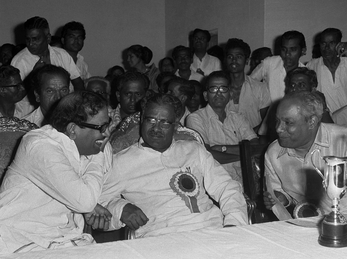 Then Tamil Nadu Chief Minister M Karunanadhi interacts with Revenue Minister N Huchhamasti Gowda and Mayor A K Anantakrishna at a function in Bangalore in 1973.