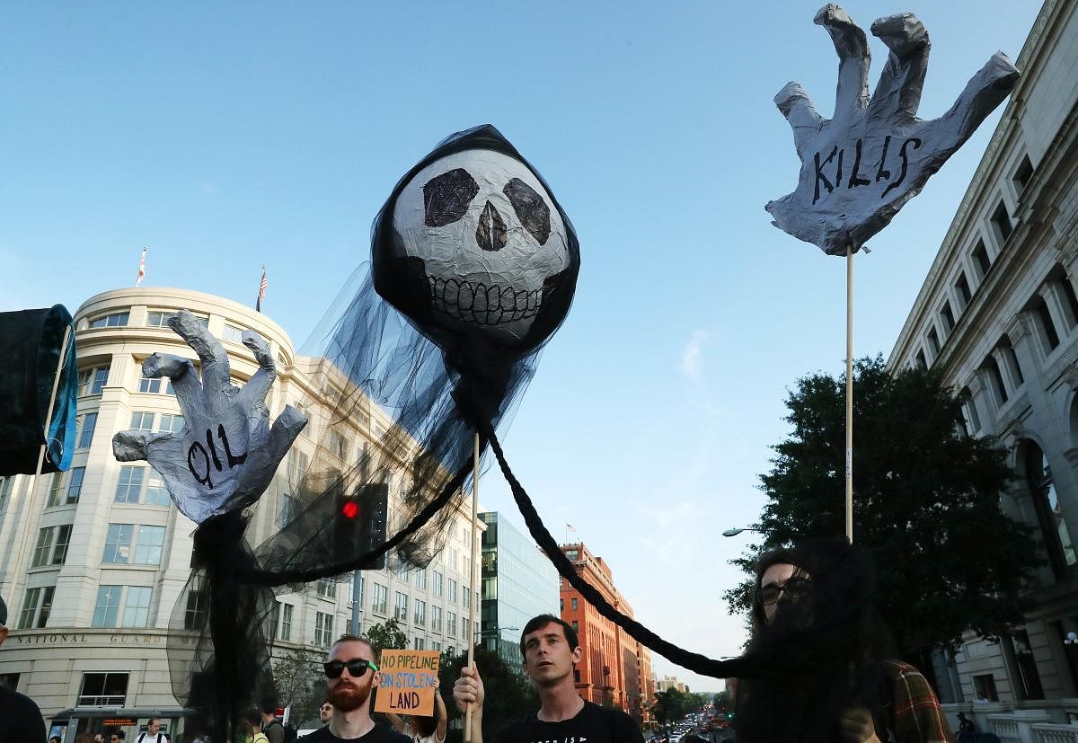 Climate change protesters block traffic on Massachusetts Ave. during a protest to shut down D.C. on September 23, 2019 in Washington, DC. Getty images/AFP
