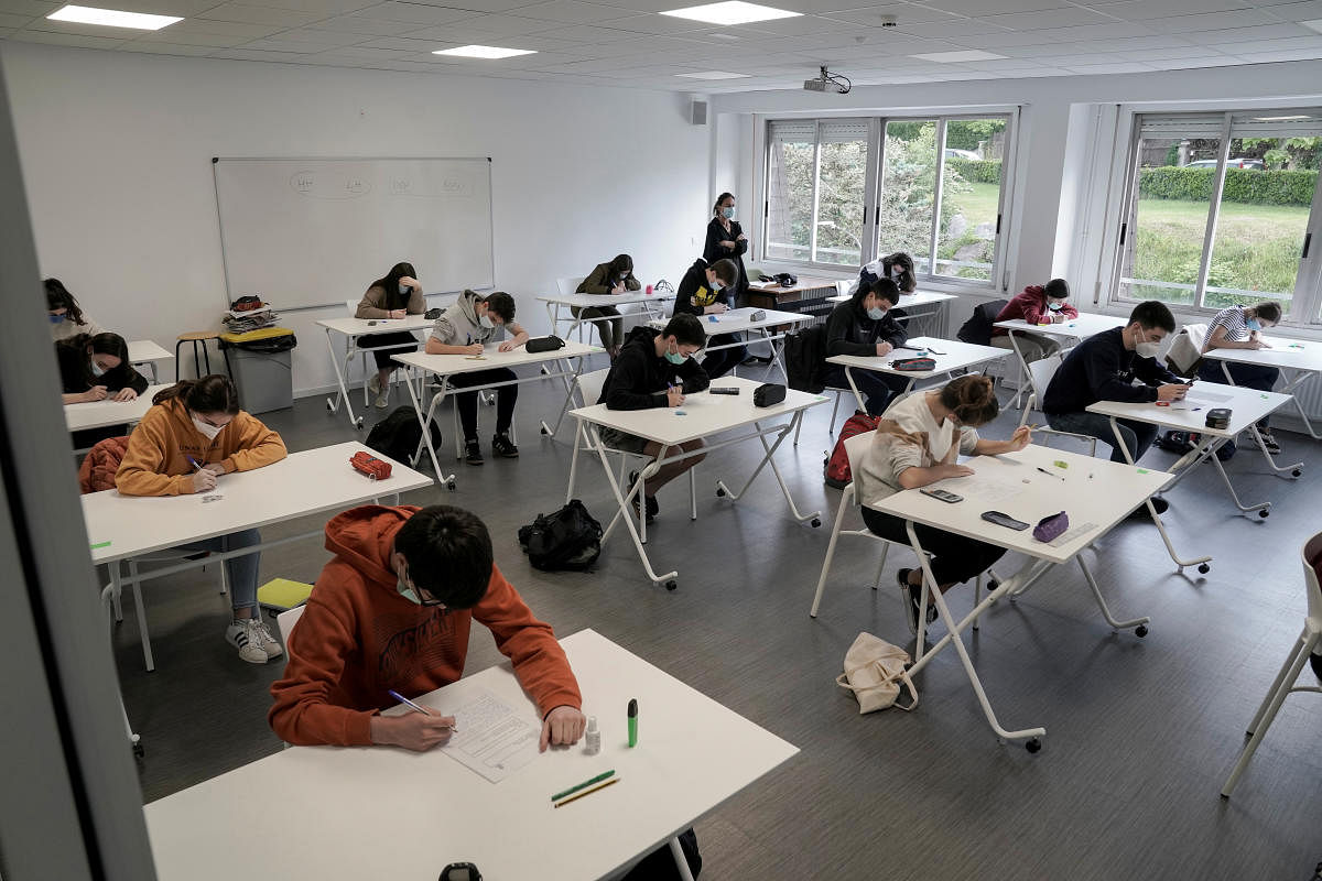Students at the Axular Lizeoa attend classes as the Basque country became the first region in Spain to receive a limited number of pupils, amid the coronavirus disease (COVID-19) outbreak, in San Sebastian, Spain. (Reuters photo)