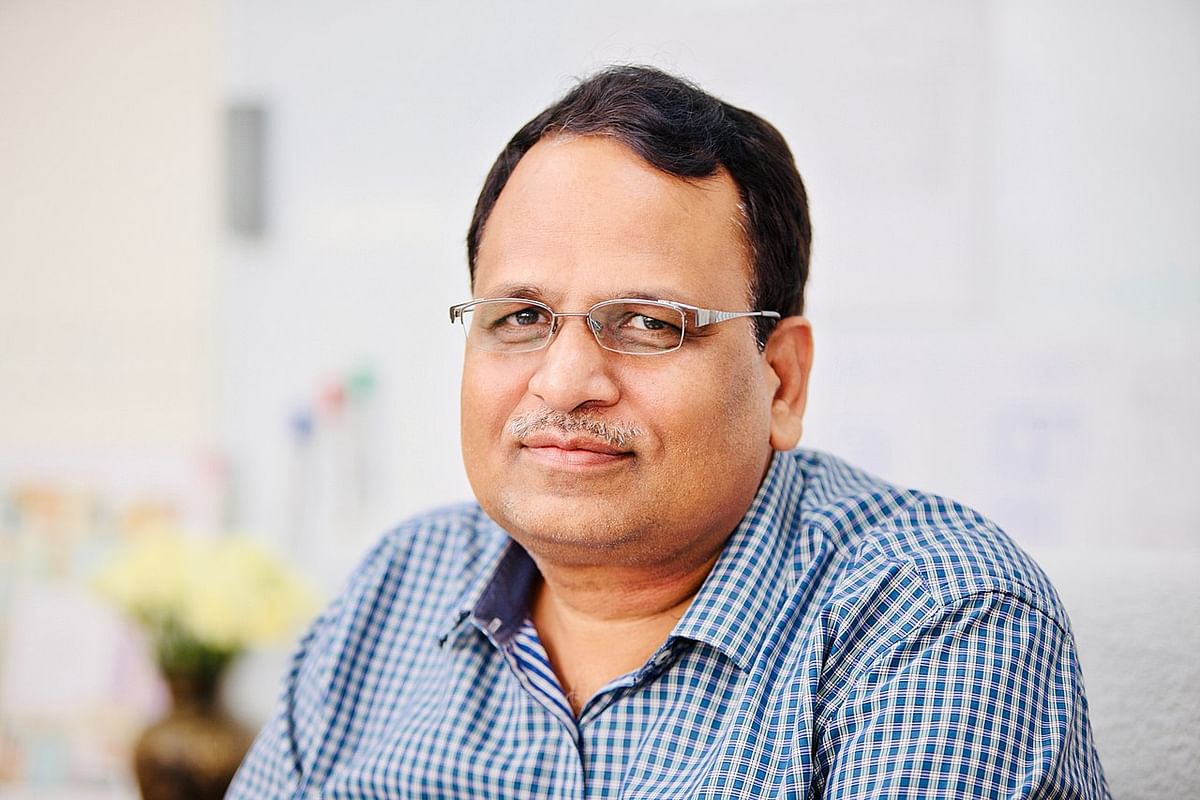 Delhi Health Minister Satyendar Jain on June 17 tested positive for Covid-19, a day after similar tests had reported that he did not have the virus infection. His health improved with time and by June 26 he recovered from the virus.