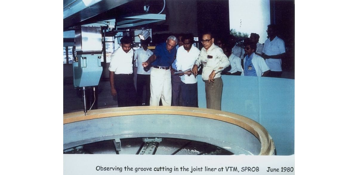 Dhawan observing the groove cutting in the joint liner at VTM, SPROB in June, 1980.