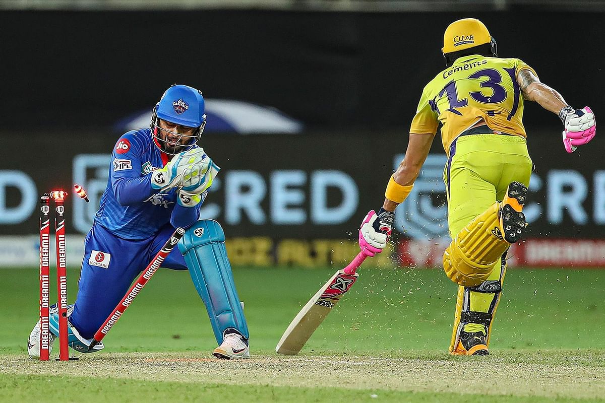 Rishabh Pant of DC attempts to run out Faf du Plessis of CSK during IPL 2020. Credit: PTI Photo