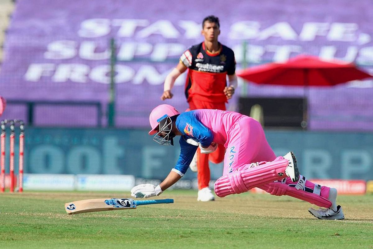 Rahul Tewatia of Rajasthan Royals after being hit by a ball off N Saini of RCB. Credit: PTI
