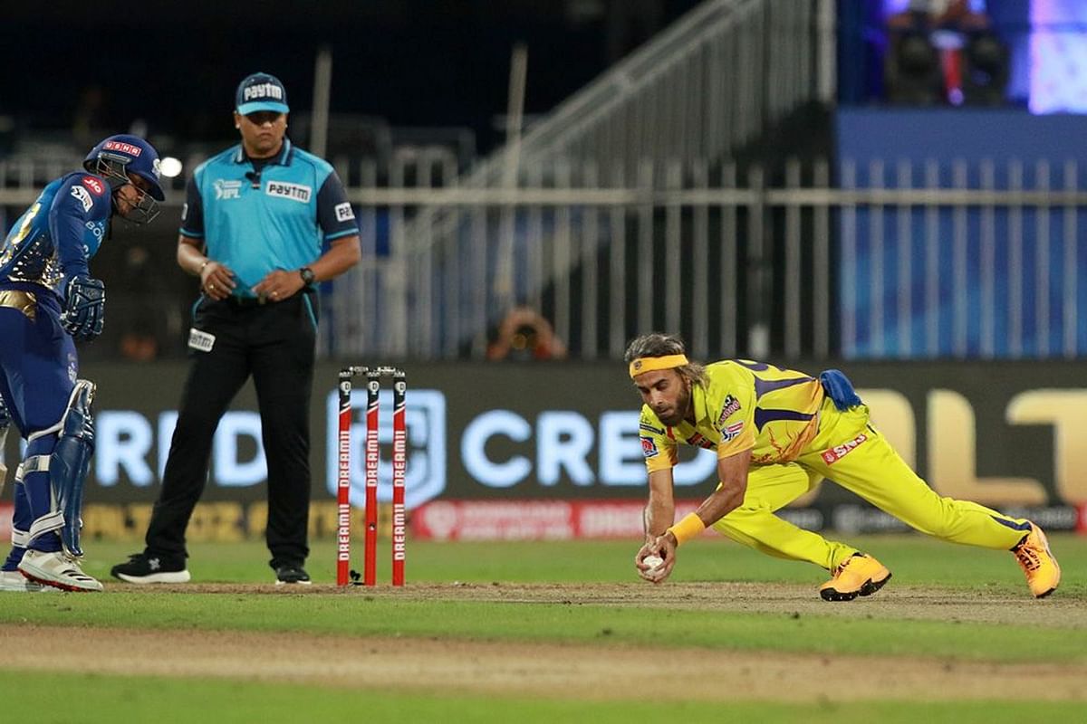 Imran Tahir of Chennai Super Kings tries to catch the ball during the match. Credit: iplt20.com/BCCI