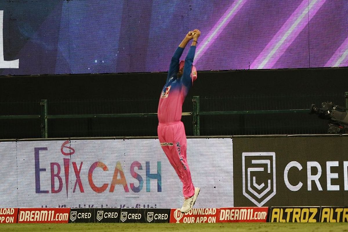 Rahul Tewatia of Rajasthan Royals takes the catch to dismiss Nicholas Pooran of Kings XI Punjab during the match. Credit: iplt20.com/BCCI