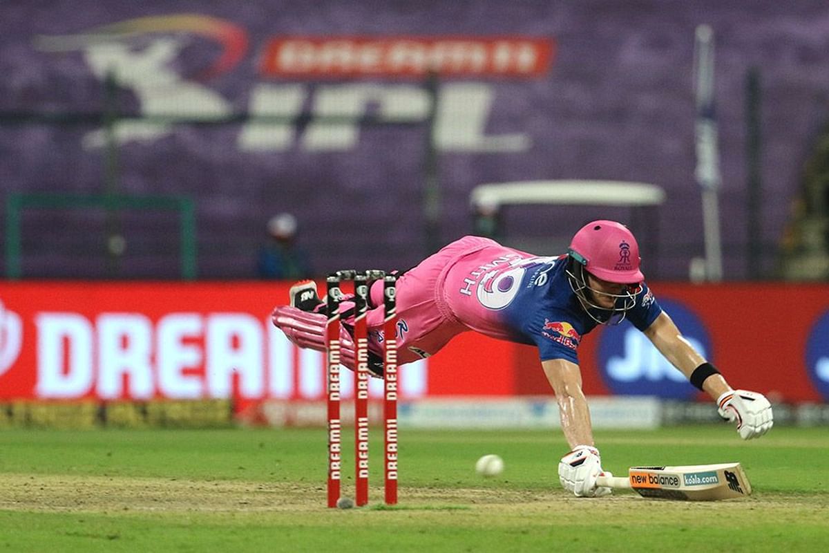 Steve Smith captain of Rajasthan Royals dives to get back into the crease during the match. Credit: iplt20.com/BCCI