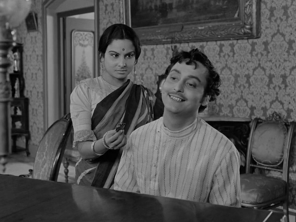 Charulata starring Madhabi Mukherjee and Soumitra Chatterjee. Credit: IMDb