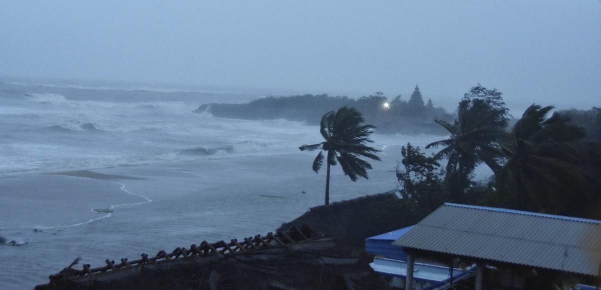 Strong winds at a coastal area before the landfall of Cyclone Nivar, in Mamallapuram. Credit: PTI Photo
