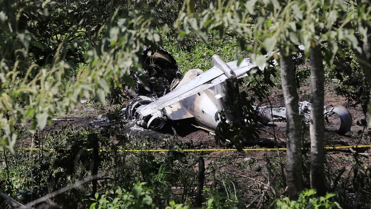 Six Mexican soldiers died Sunday when the aircraft in which they were traveling crashed after taking off from an airport in the eastern state of Veracruz, reported the Secretariat of Defense (Sedena). Credit: AFP Photo