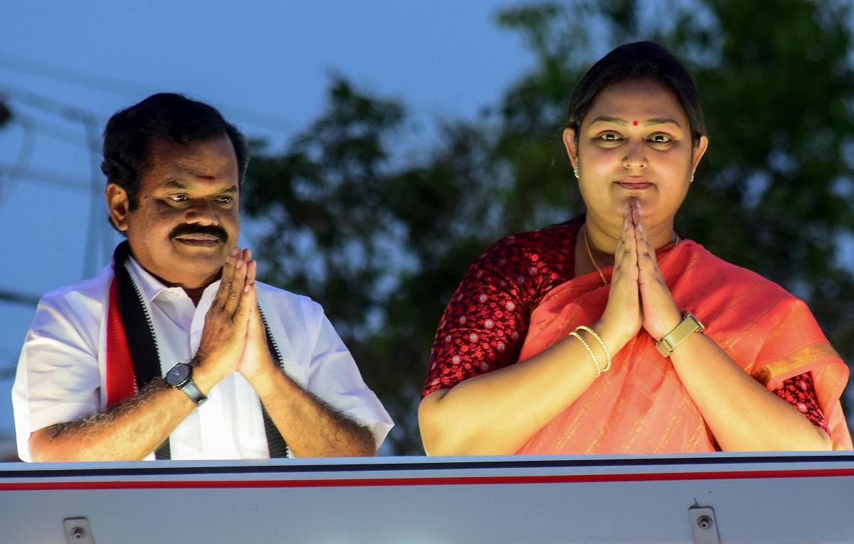Actress Vindhya during an election campaign rally in support of AIADMK Manachanallur candidate Paranjothi, ahead of Tamil Nadu Assembly polls, in Tiruchi. Credit: PTI Photo