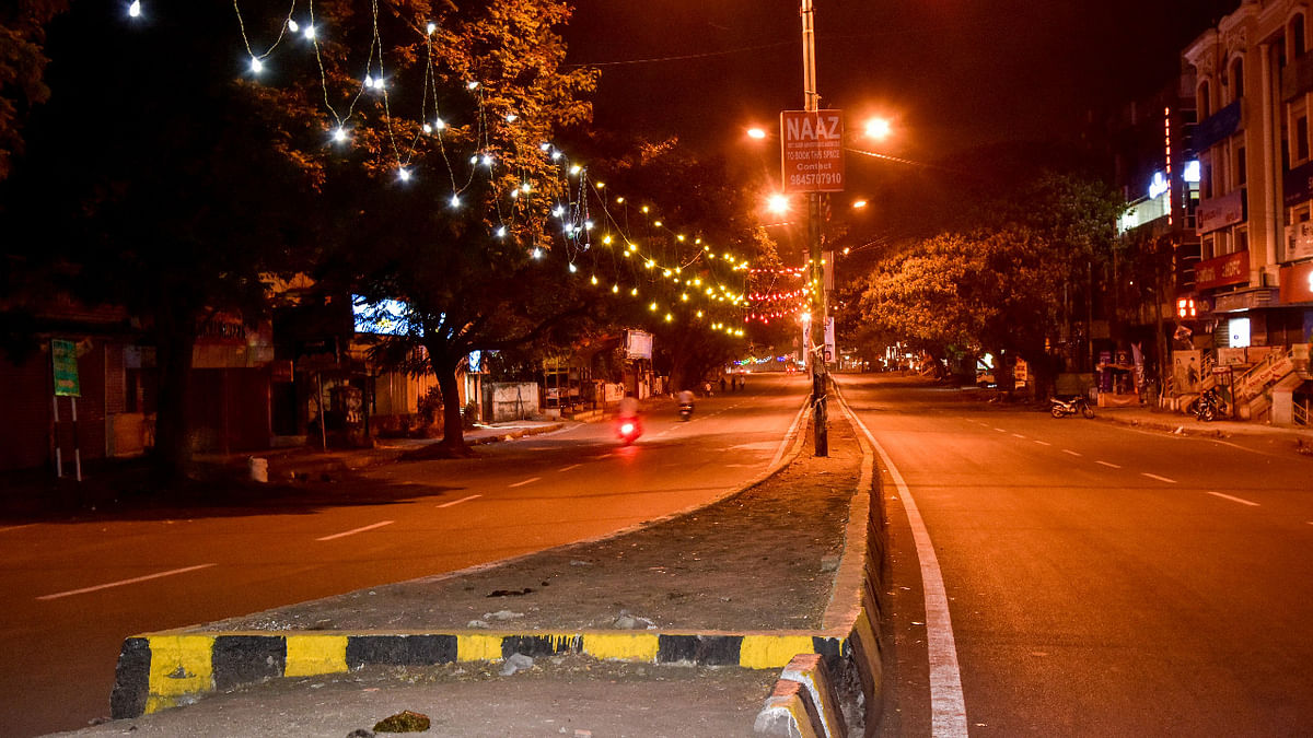 First night of Corona Curfew in Kalaburagi sees empty roads in the city after Covid-19 cases saw a surge in the state. Credit: DH Photo/Prashanth H G