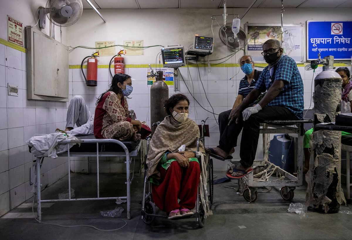India is currently recording more new cases of coronavirus than any other country, and this week it is expected to rise above the high tide of the epidemic seen in the United States, when daily new cases peaked at nearly 3,00,000 in early January. Credit: Reuters Photo