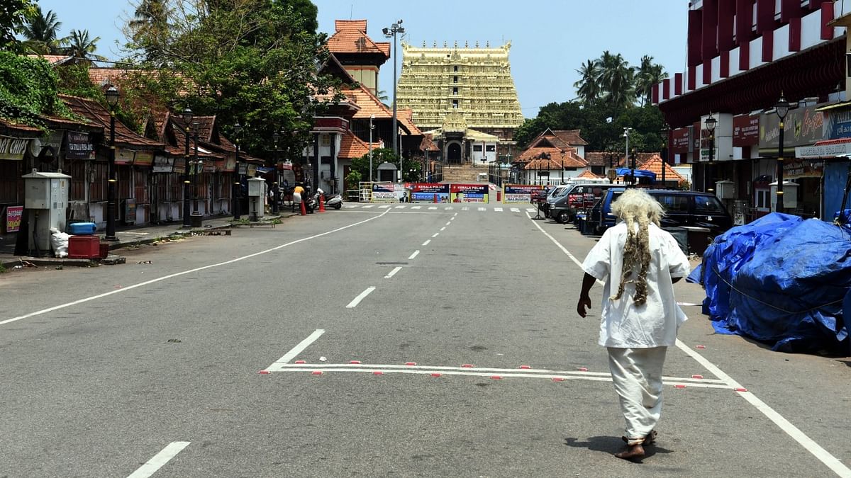 City streets wear a deserted look during the weekend lockdown, amid surge in COVID-19 cases in Thiruvananthapuram. Credit: PTI