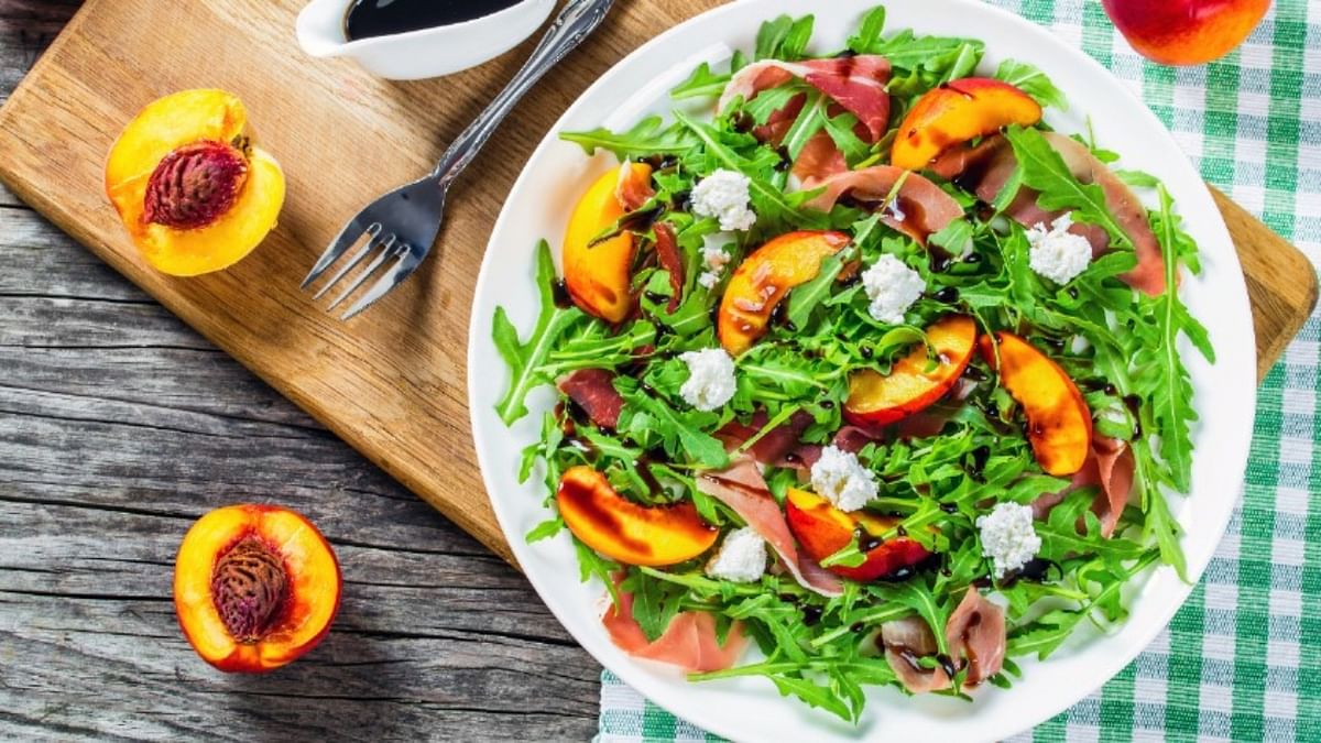 Grilled peach arugula salad: Mid-day summer delight is a good health & the best wealth. This peppery, spicy green has a strong taste to give you that change and can be exciting again with very little effort. Not to forget tje nutritional punch like calcium, potassium, vitamin C.