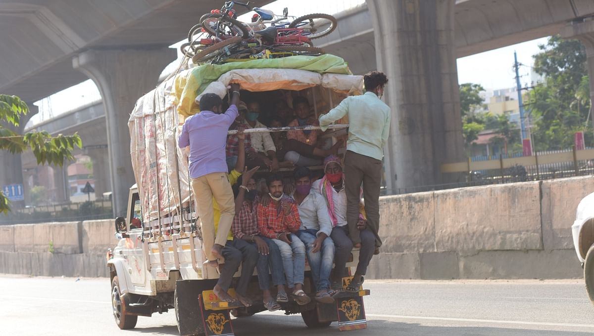Migrant workers flee COVID-hit Bengaluru.