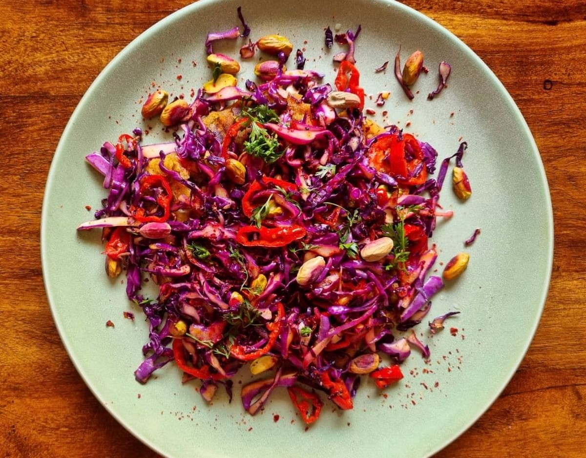 Sweet potato rosti with pink cabbage - Sweet Potato Rosti with pink cabbage salad and roasted pistachios enhance the nutrition level. Pink cabbage contains antioxidants, especially anthocyanins that help keep the body healthy and help reduce the risk of as cancer, osteoporosis, and heart disease. Roasted pistachios add the nutty taste to this dish.