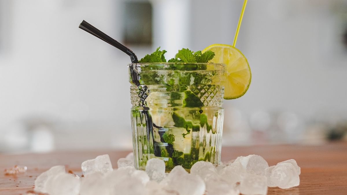 Virgin Mojito: And last, the classic concoction of lime juice with fresh mint, club soda, and lots and lots of ice, the Virgin mojito is one of the most stimulating and revitalising drink that is packed with flavours!