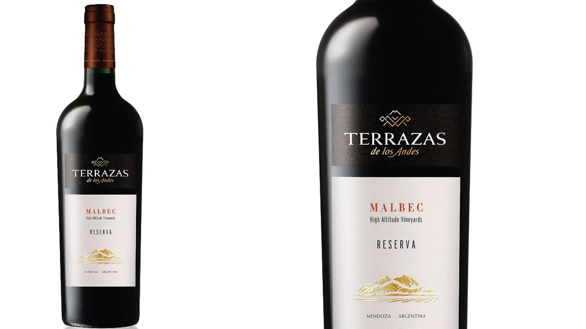 Terrazas Reserva Malbec: Terrazas Reserva Malbec is a blend of the emblematic terroirs of the Estate and reflects Terrazas’s signature winemaking style. The blend of so many expressive Malbec components brings layers to the aromas and mouth feel, giving a complex and elegant wine.