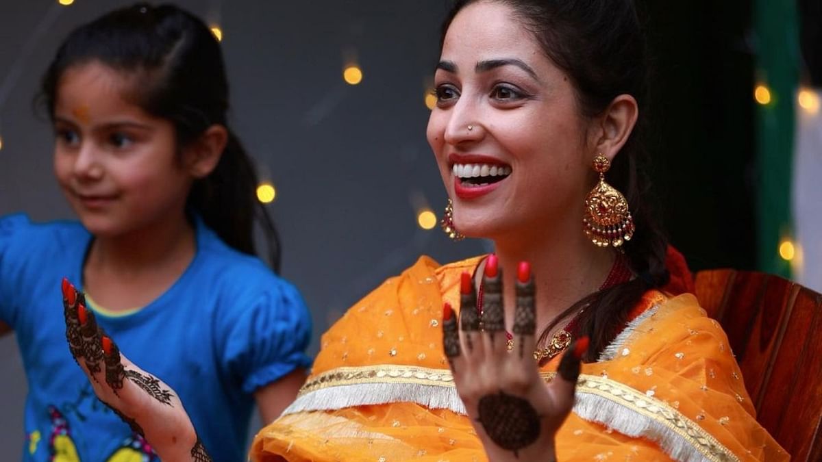 Yami Gautam is all smiles during the mehndi ceremony.