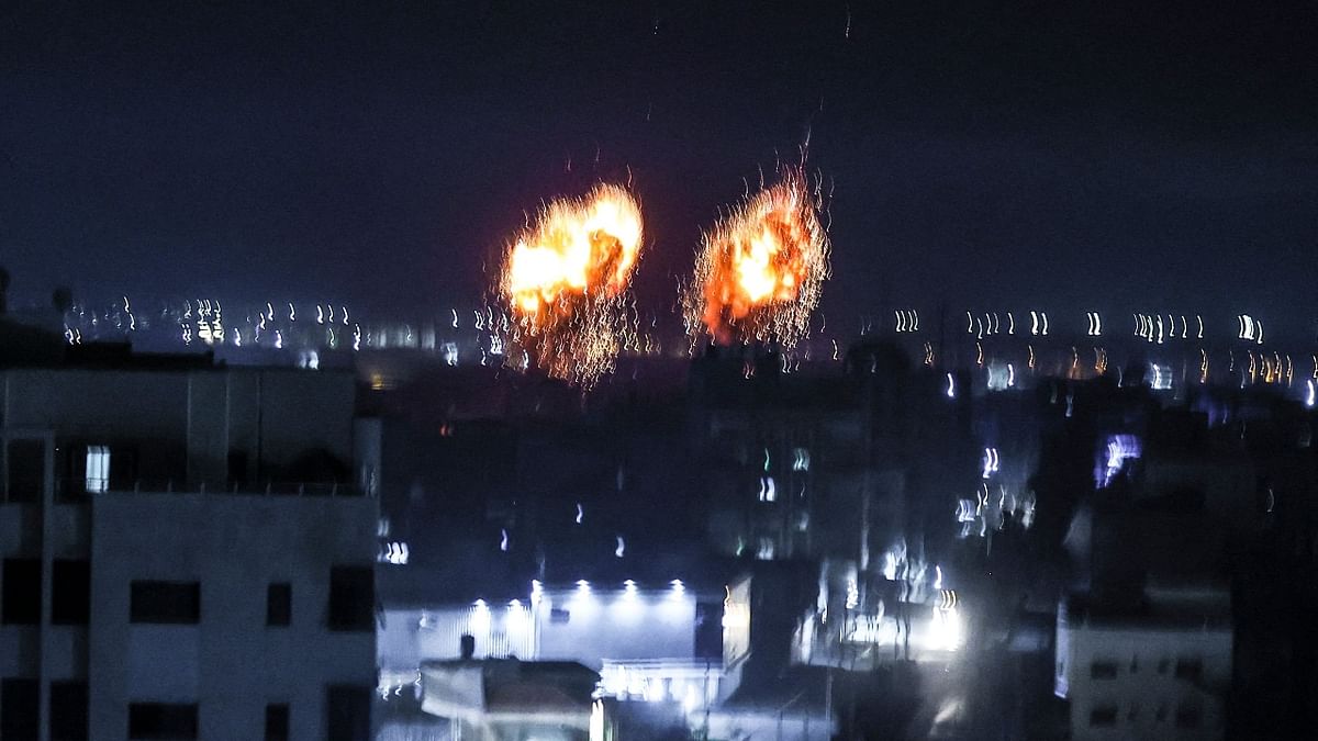 Palestinian militants in Gaza launched balloons for the third day in a row on June 17, according to Israeli firefighters battling the blazes sparked by the devices. Credit: AFP Photo