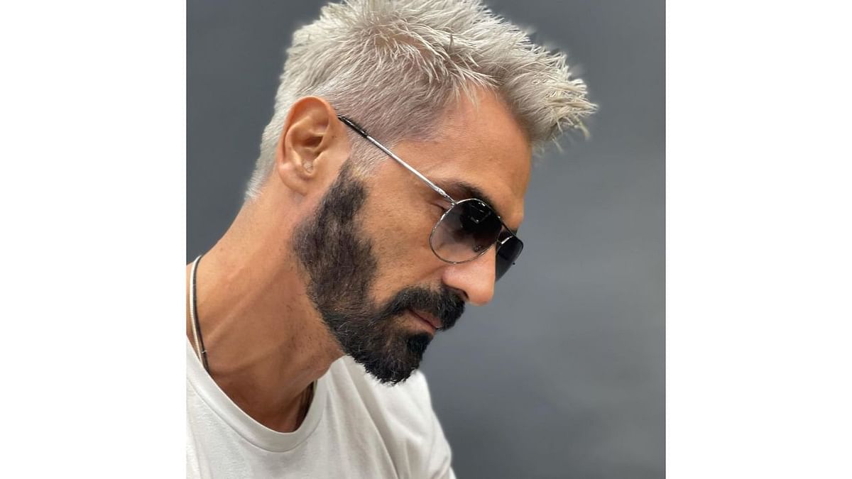 Loving the new look, Rampal’s fans flooded the comment section and suggested he might even set a new trend!