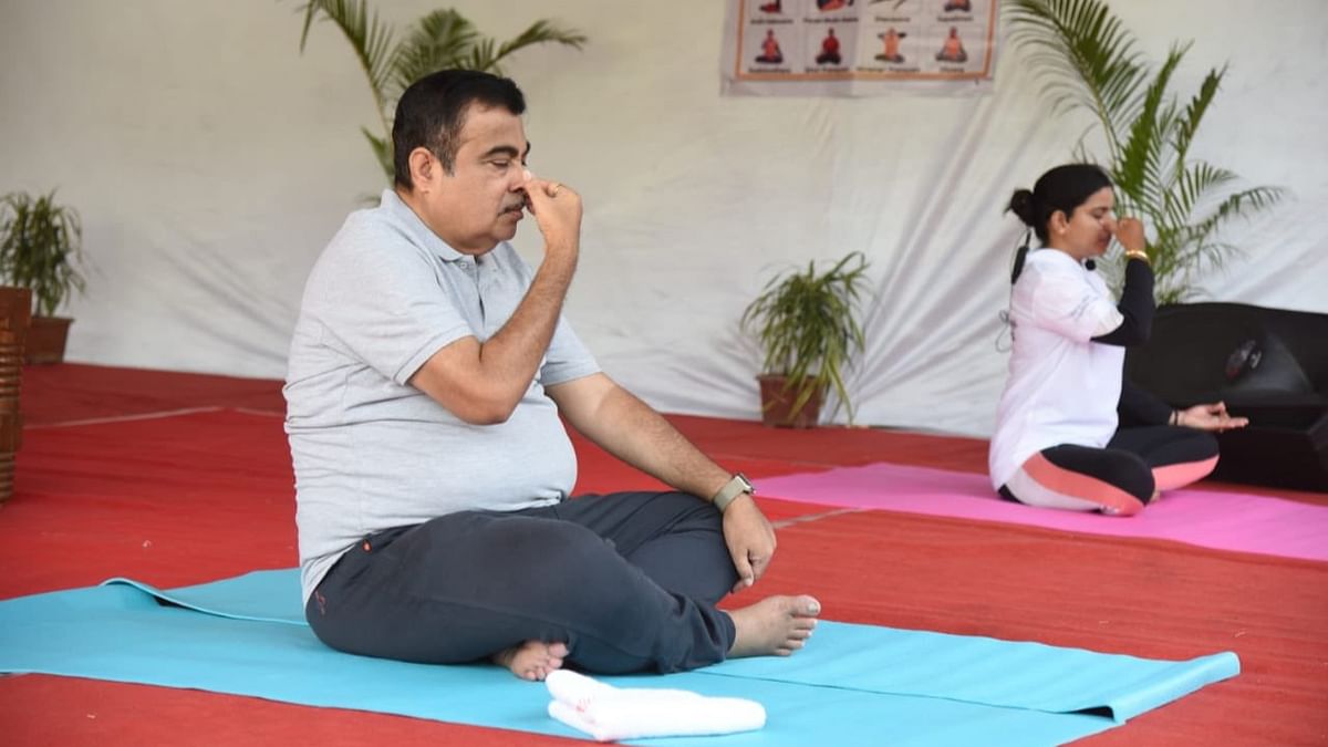 Union Minister Nitin Gadkari participated in 'Yoga an Indian Heritage' campaign in Nagpur. Credit: Twitter/@nitin_gadkari