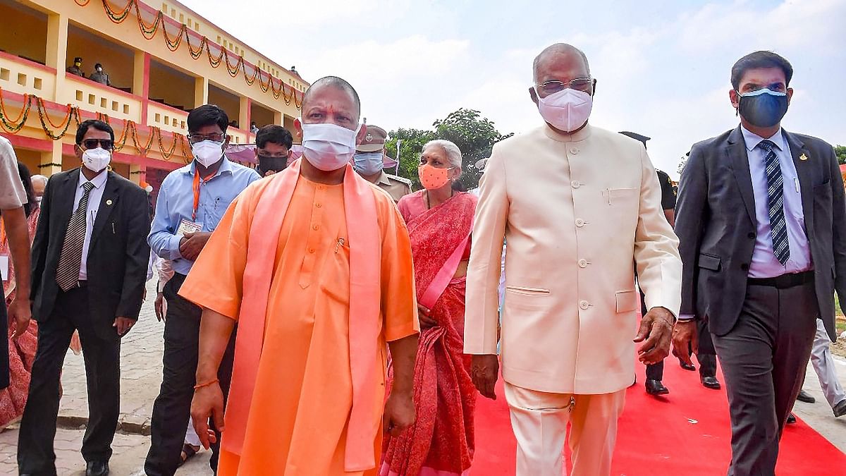 Kovind reached Paraunkh where he was welcomed by Patel and Adityanath, and he took a round with them.