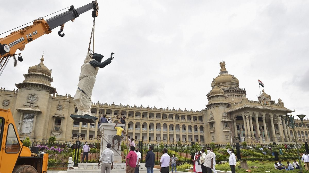 The statue of India’s first Prime Minister Jawaharlal Nehru was reinstalled at the Karnataka Vidhana Soudha.