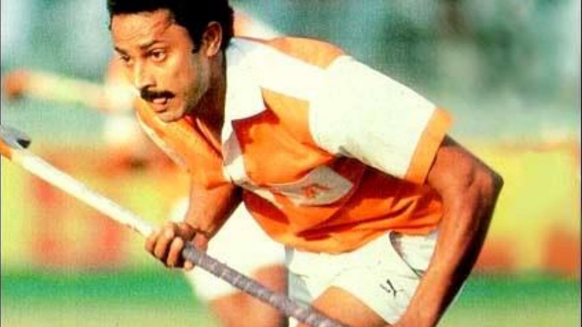 Hockey player Zafar Iqbal carried the flag at the opening ceremony at 1984 Summer Olympics in LA, US. Credit: Facebook/Aligarh.Muslim.University