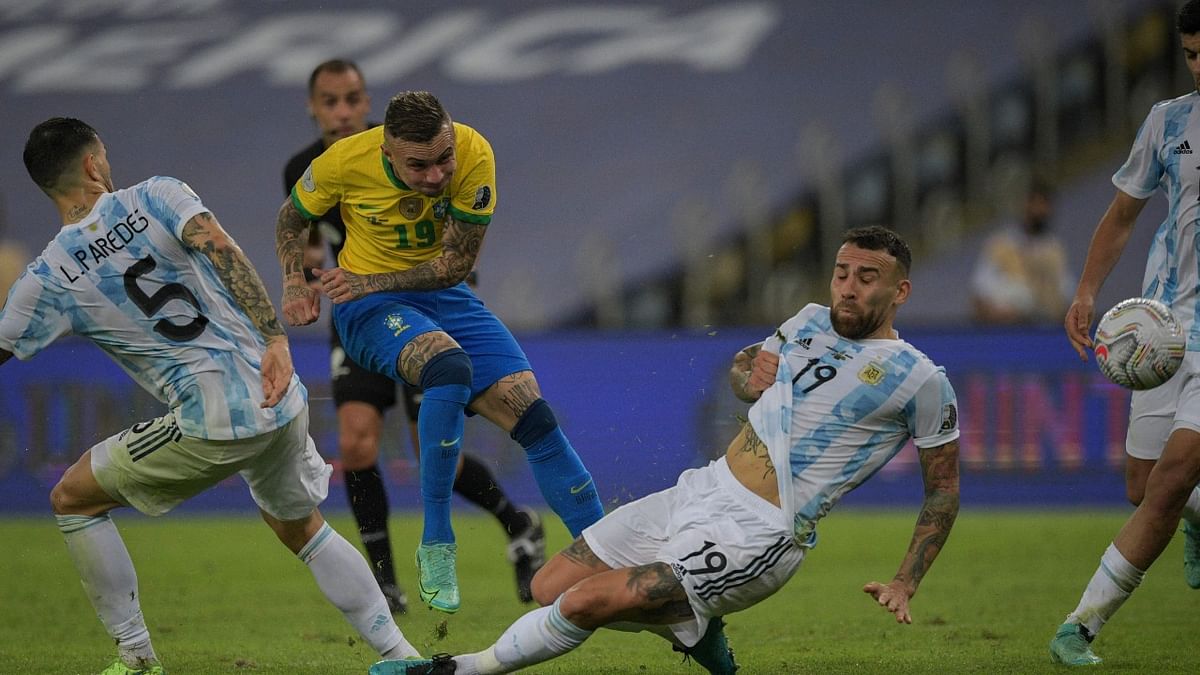 After maintaining their lead in the first half, Argentina were on their toes, made to deal with attack after attack from the Brazilians | Credit: AFP Photo