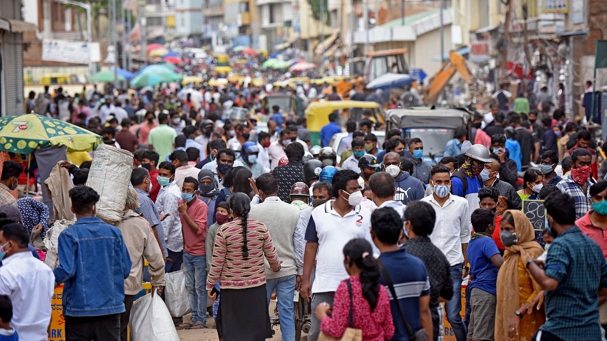 Pictures of massive crowds at Bengaluru’s famous Sunday Bazaar taken on July 11 has been doing the rounds online.