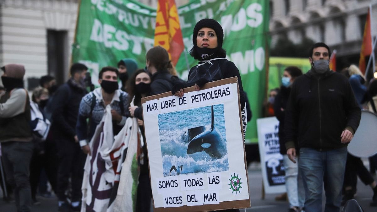 Environmental activists rally against a seismic exploration and oil exploitation project in the Argentine sea, in Buenos Aires. Credit: Reuters Photo