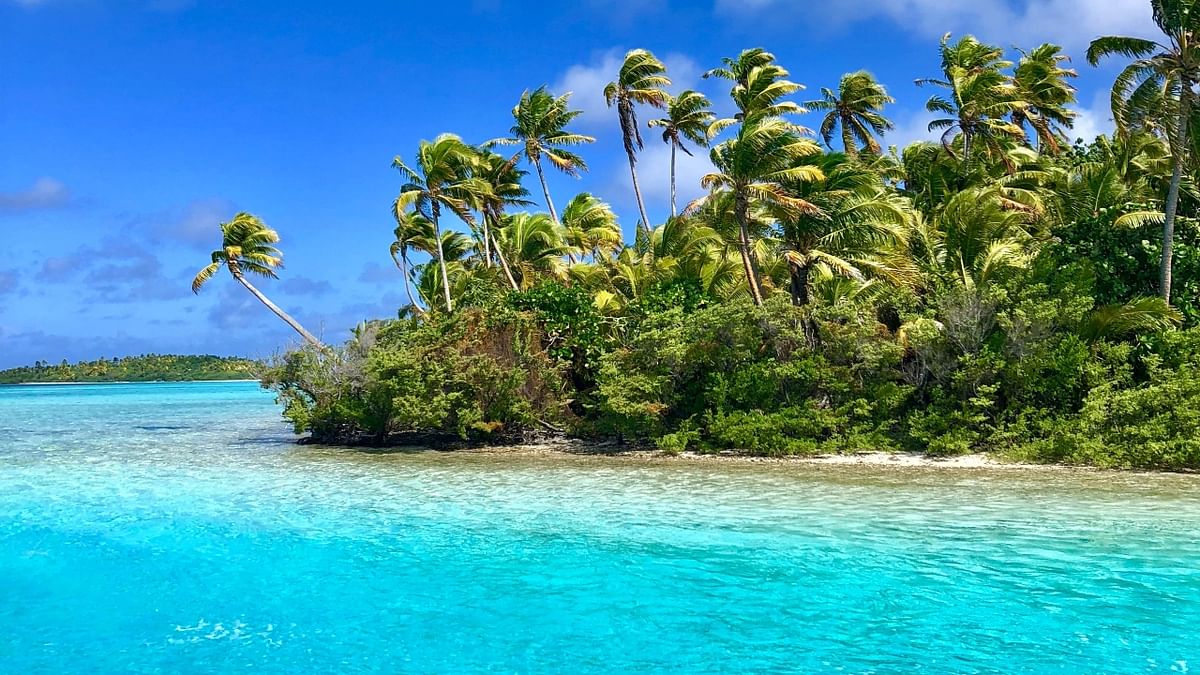 Cook Islands is an independent country having 15 islands scattered over a vast area with political links to New Zealand. The island country enjoys defence assistance from New Zealand on request basis. Credit: Yvette Goldberg/Unsplash