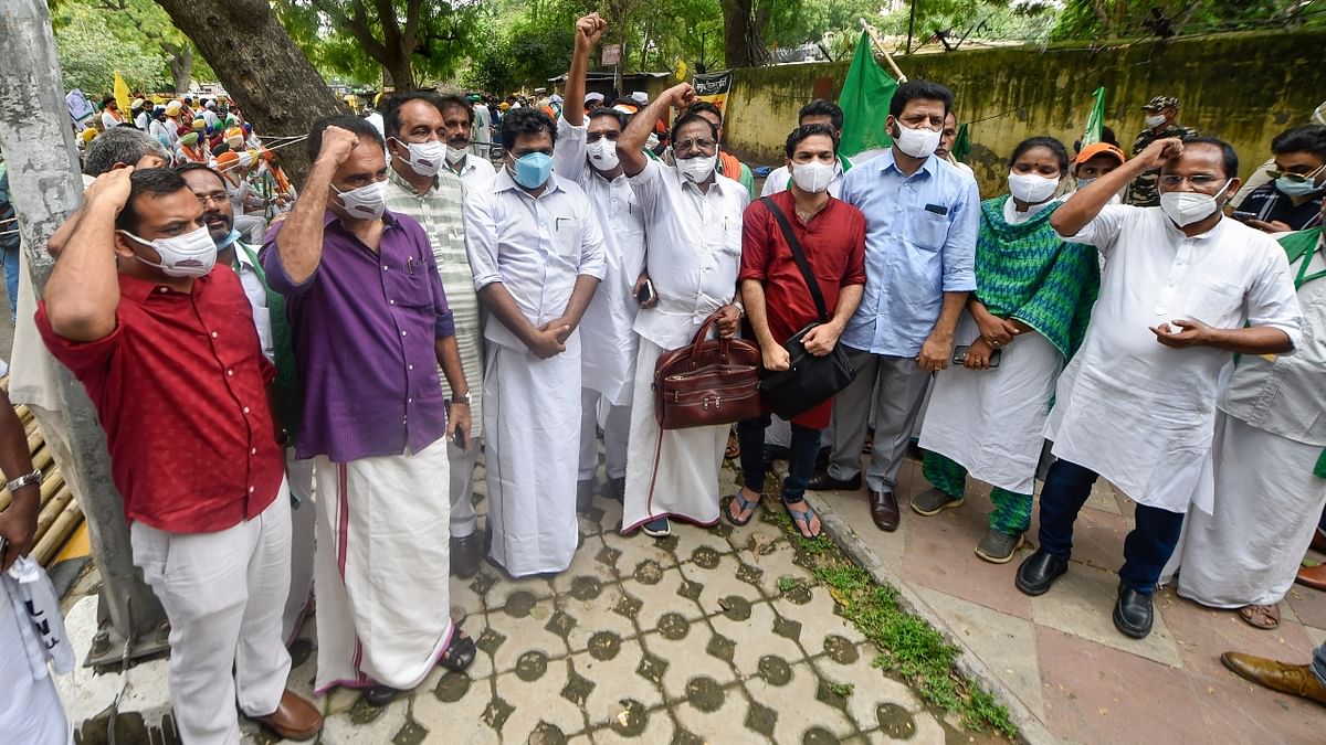 MPs from Kerala also took part in in farmers' Kisan Sansad at Jantar Mantar, in New Delhi. Credit: PTI Photo