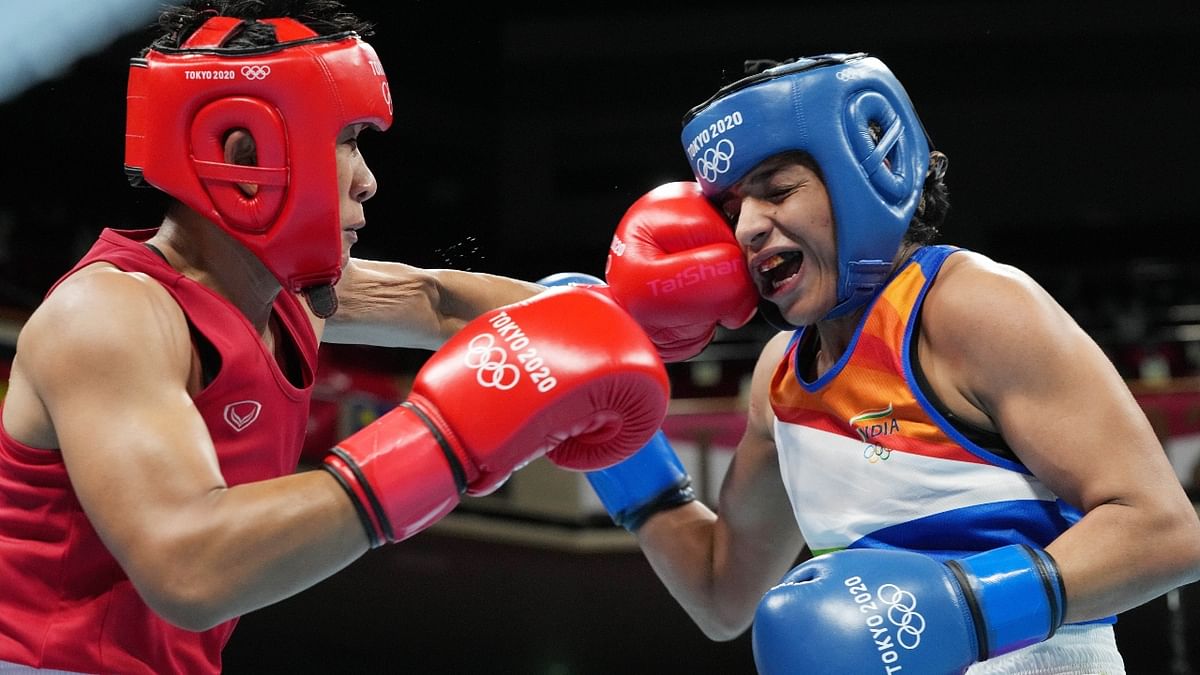 Indian boxer Simranjit Kaur (60 kg), who was participating in Olympics for the first time, has been knocked out in the pre-quarterfinals to make an early exit from the Tokyo Olympics. Credit: PTI Photo